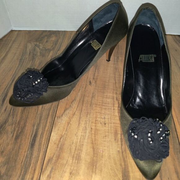Allure Women's Army Green Pumps Size 8 High Heel Career Pointed Toe Party. They - Picture 1 of 8
